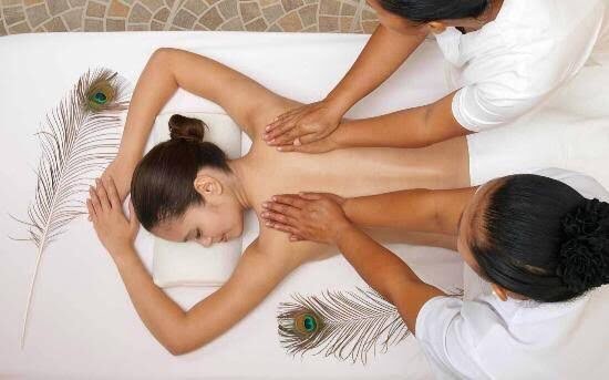 Four Hands Massage